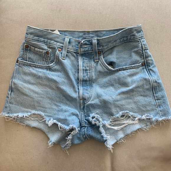 Levi's 501 shorts - Picture 4 of 7
